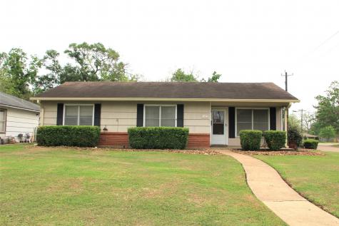 402 Wisteria Street Lake Jackson TX 77566