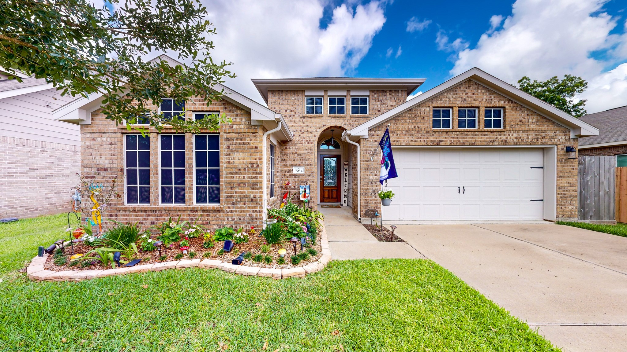 7034 Twin Creek Hitchcock TX 77563