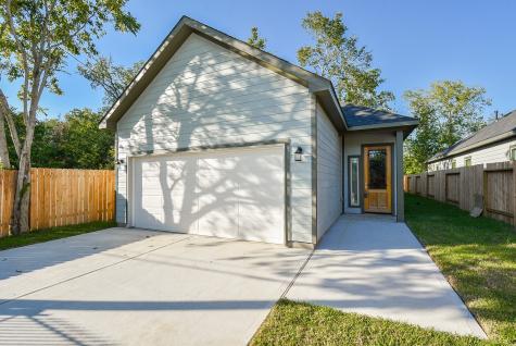 8105 Saint Louis Street Houston TX 77028