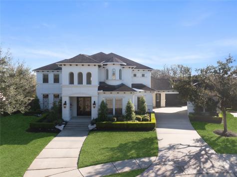513 Hunters Lane Friendswood TX 77546