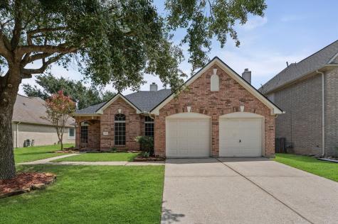 4918 Fern Cove Drive Baytown TX 77521
