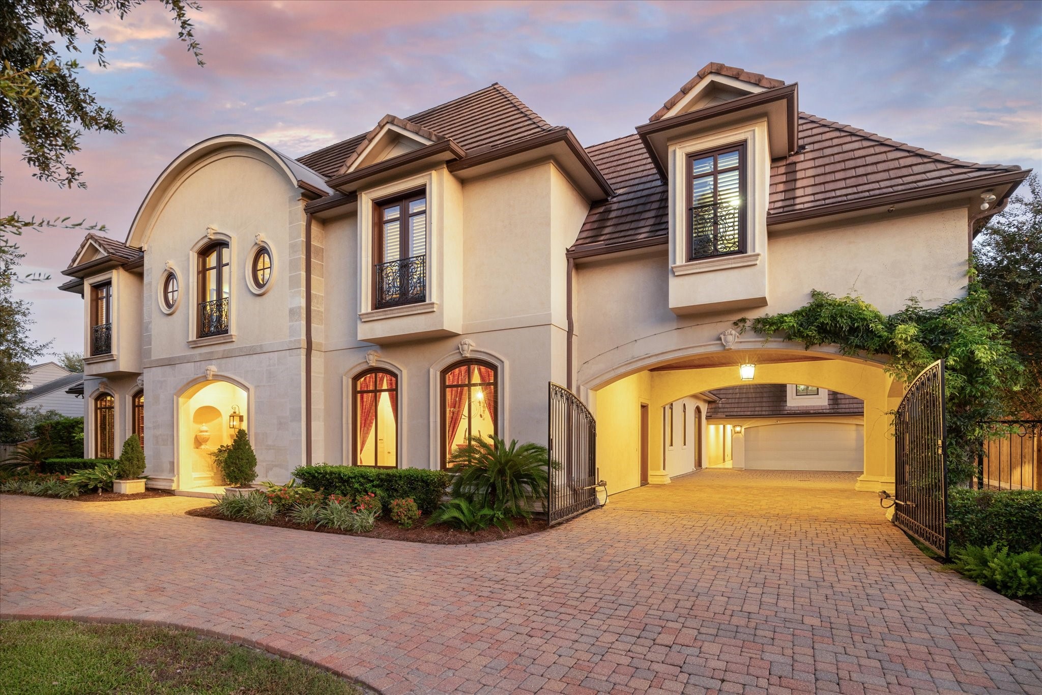 5443 Sugar Hill Drive Houston TX 77056