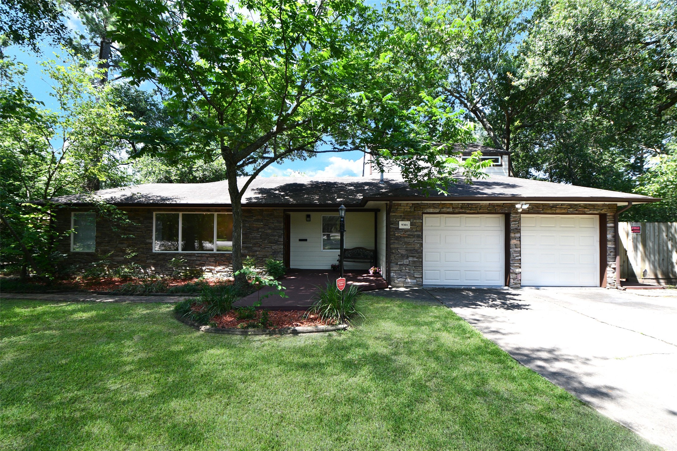 9301 Spring Branch Drive Houston TX 77080
