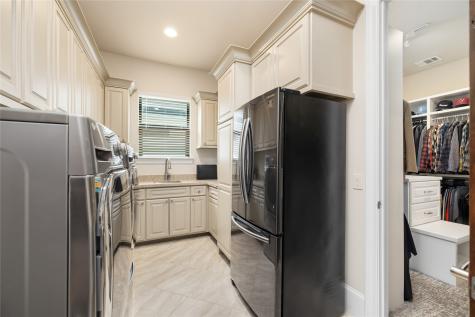 23310 Vista De Tres Lagos Drive Spring TX 77389