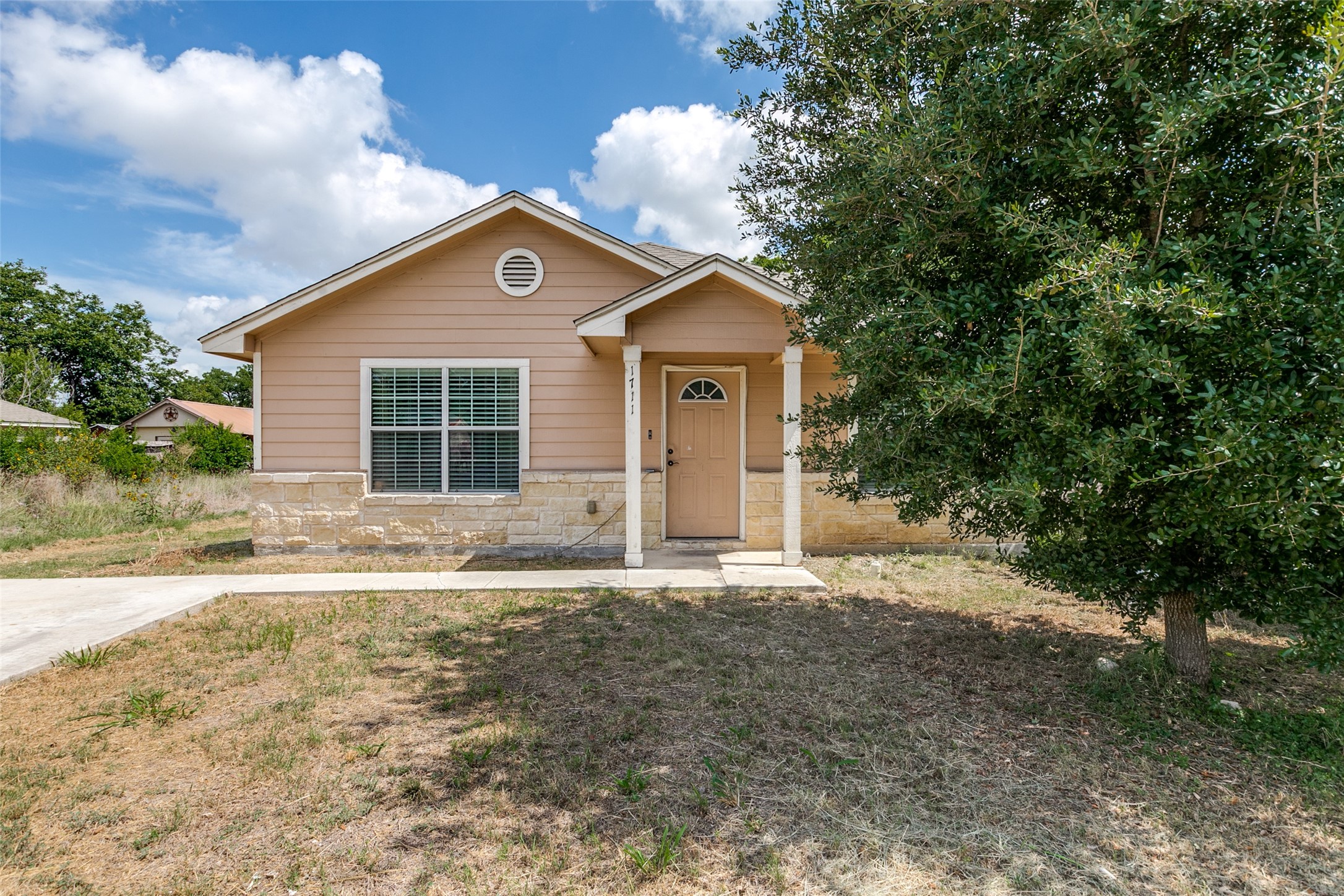 1709-1711 W Gerald Avenue San Antonio TX 78211