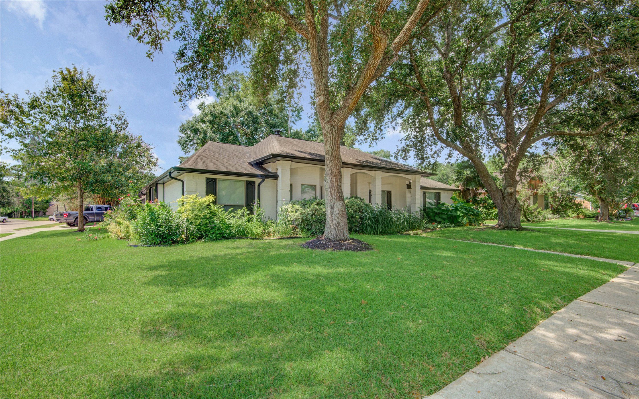 1202 Frontier Lane Friendswood TX 77546