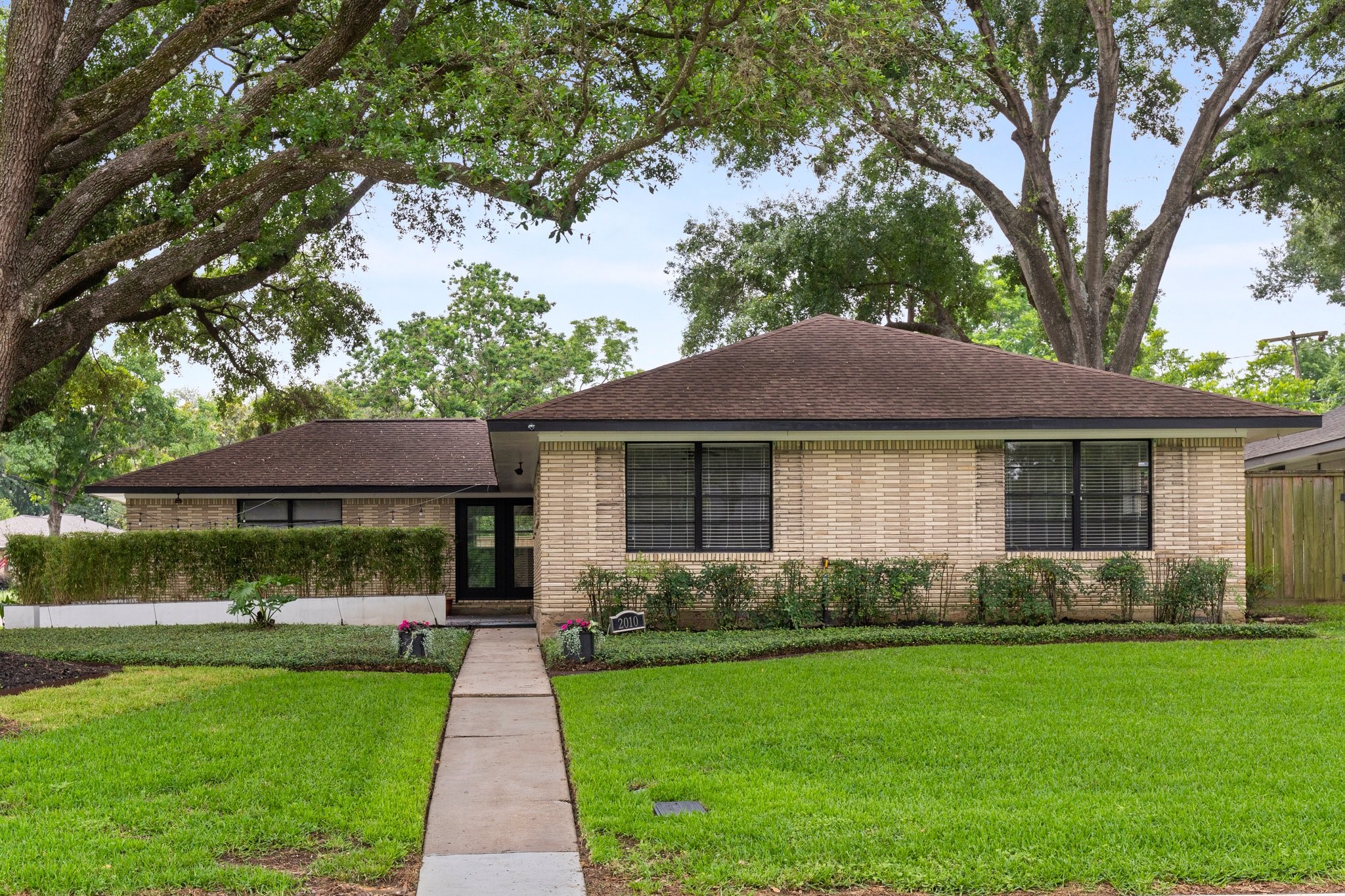 2010 Sea King Street Houston TX 77008