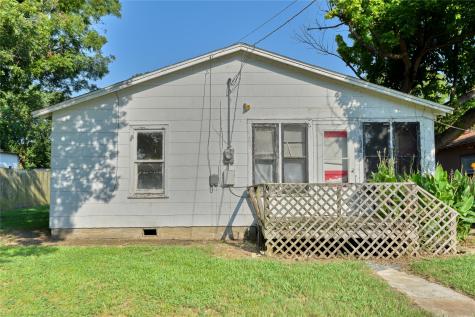 510 N Dallas Street Bremond TX 76629