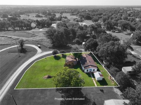 510 N Dallas Street Bremond TX 76629
