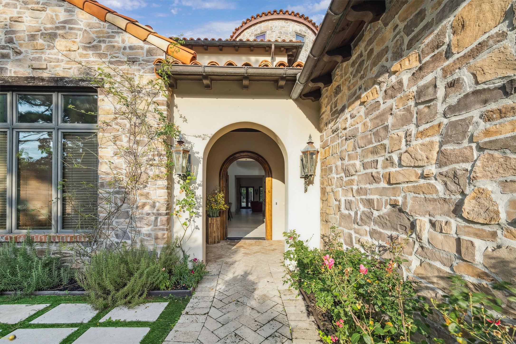 322 Crestwood Drive Houston TX 77007