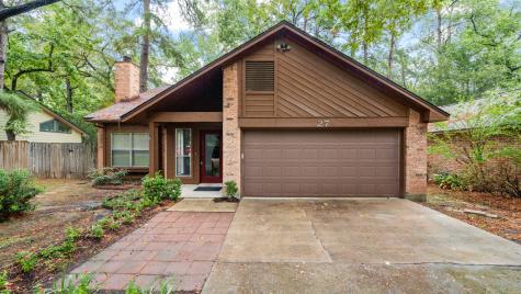 27 E Lance Leaf Road Spring TX 77381