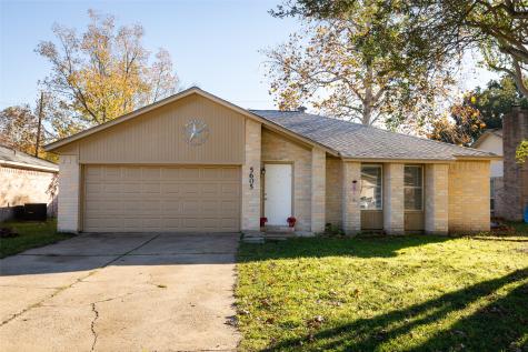 5605 Village Way Drive Katy TX 77493