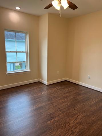 4002 Mendocino Galveston TX 77554