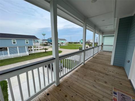4002 Mendocino Galveston TX 77554