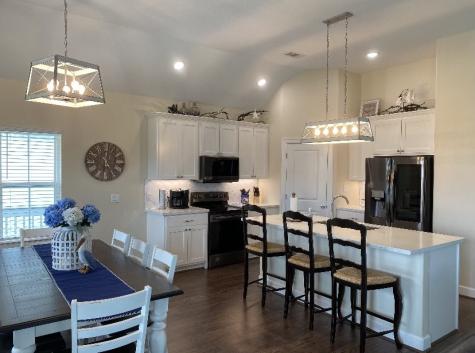 4002 Mendocino Galveston TX 77554