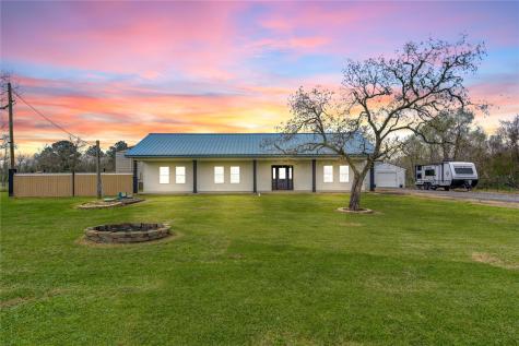124 County Road 4871 Dayton TX 77535