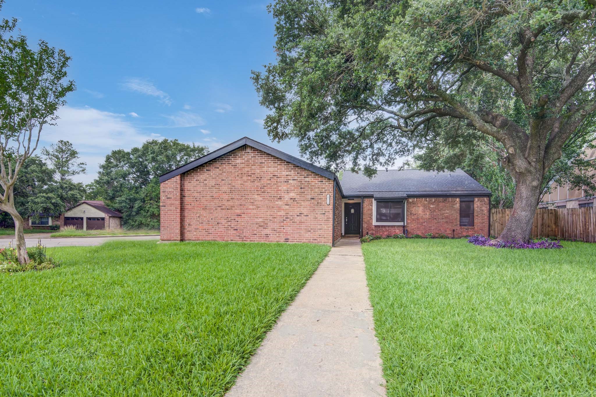 10114 Sagetrail Drive Houston TX 77089