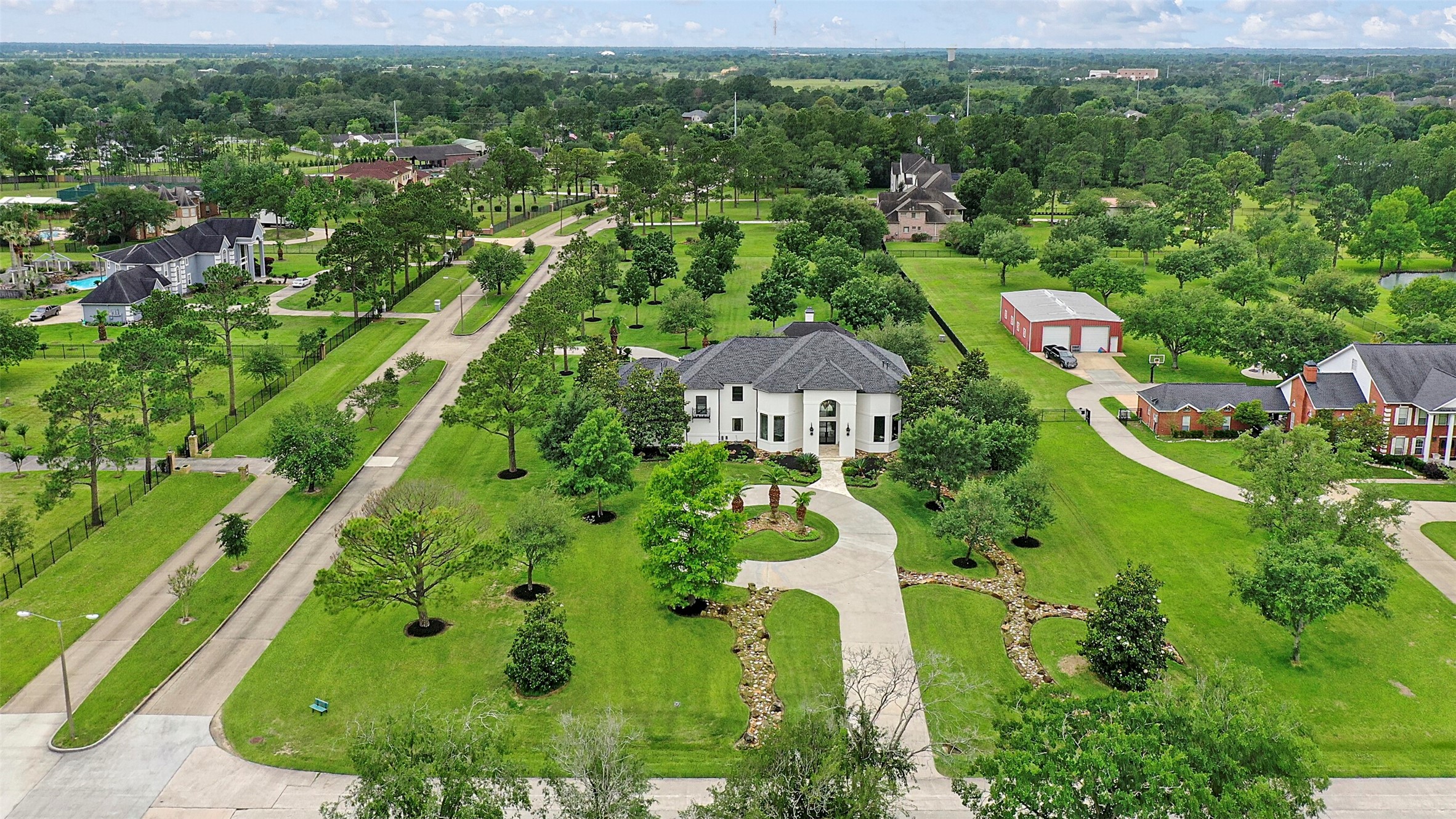 2018 San Joaquin Parkway Friendswood TX 77546