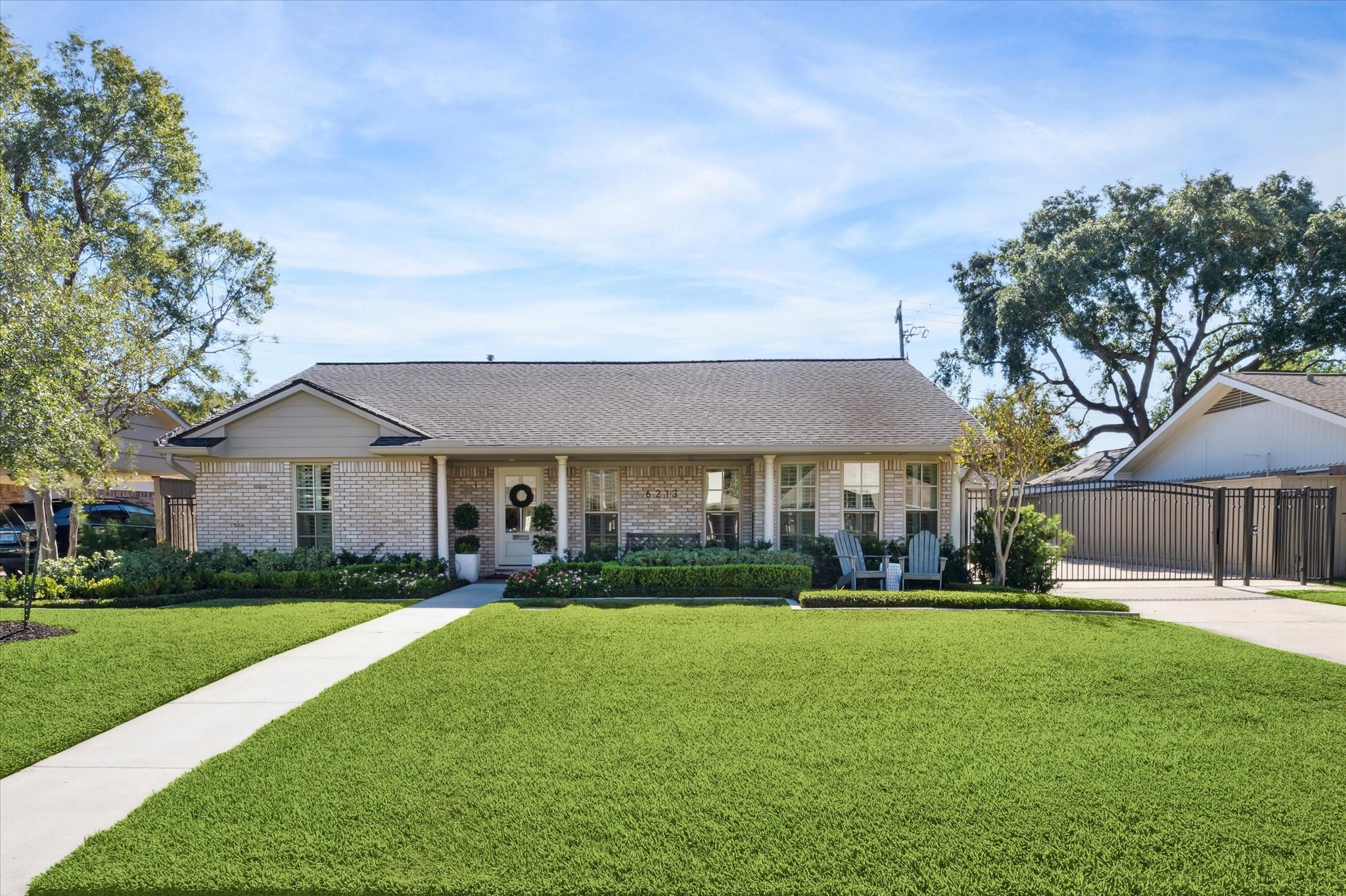 6213 Burgoyne Road Houston TX 77057