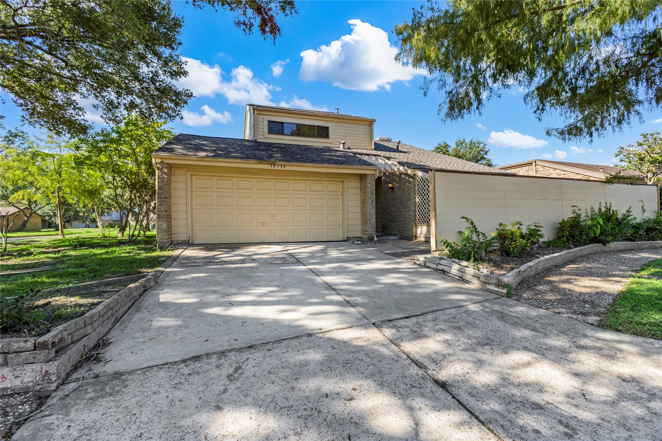 16718 Elm Park Way Houston TX 77058