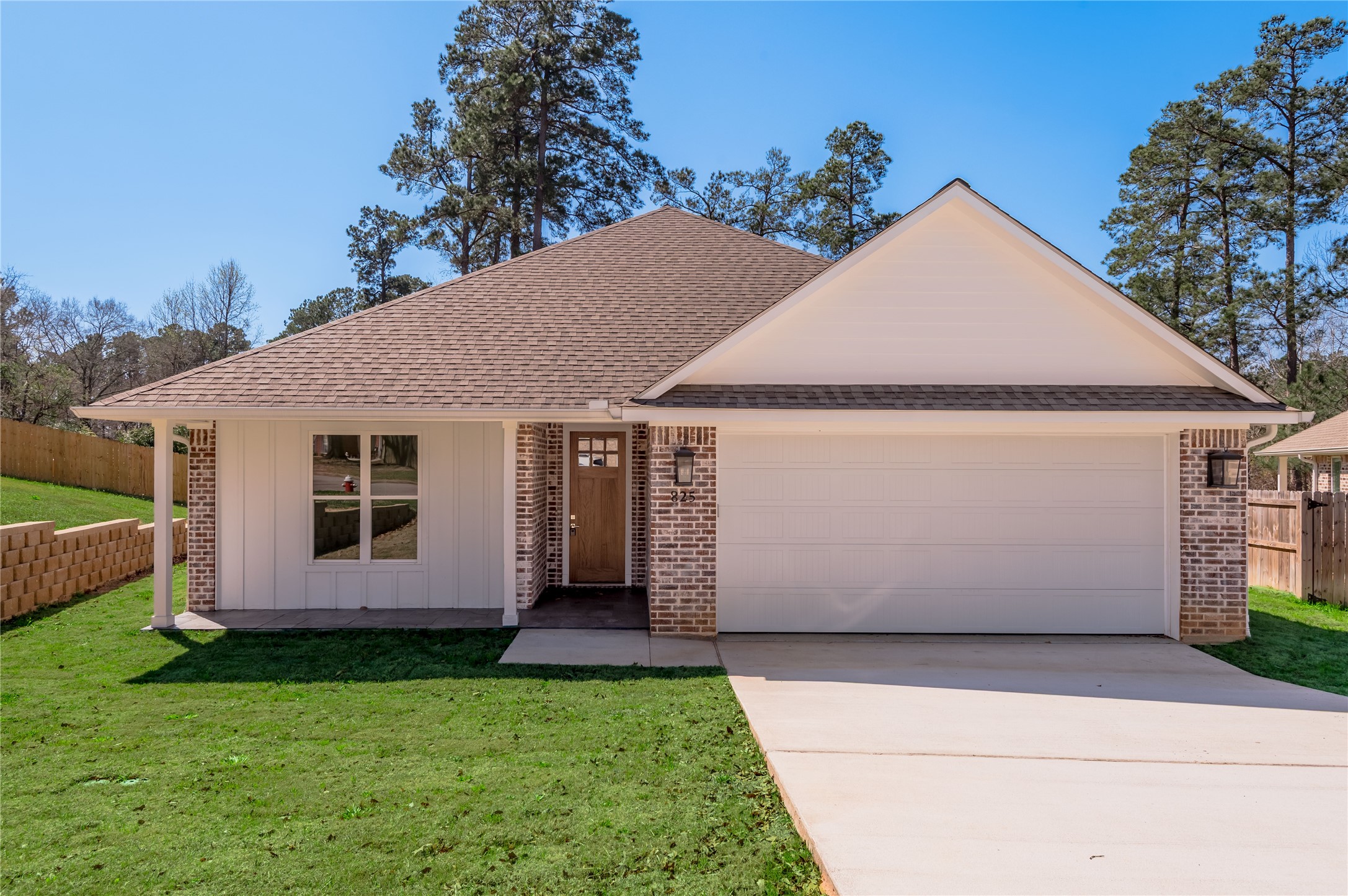 825 Village Gate Circle Nacogdoches TX 75961