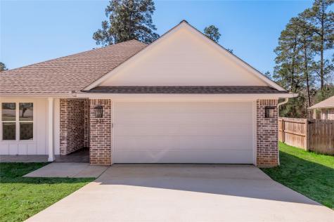 825 Village Gate Circle Nacogdoches TX 75961