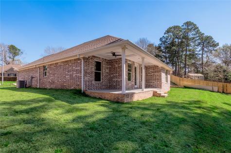 825 Village Gate Circle Nacogdoches TX 75961
