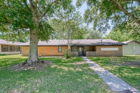 3202 Wagon Trail Road Pearland TX 77584