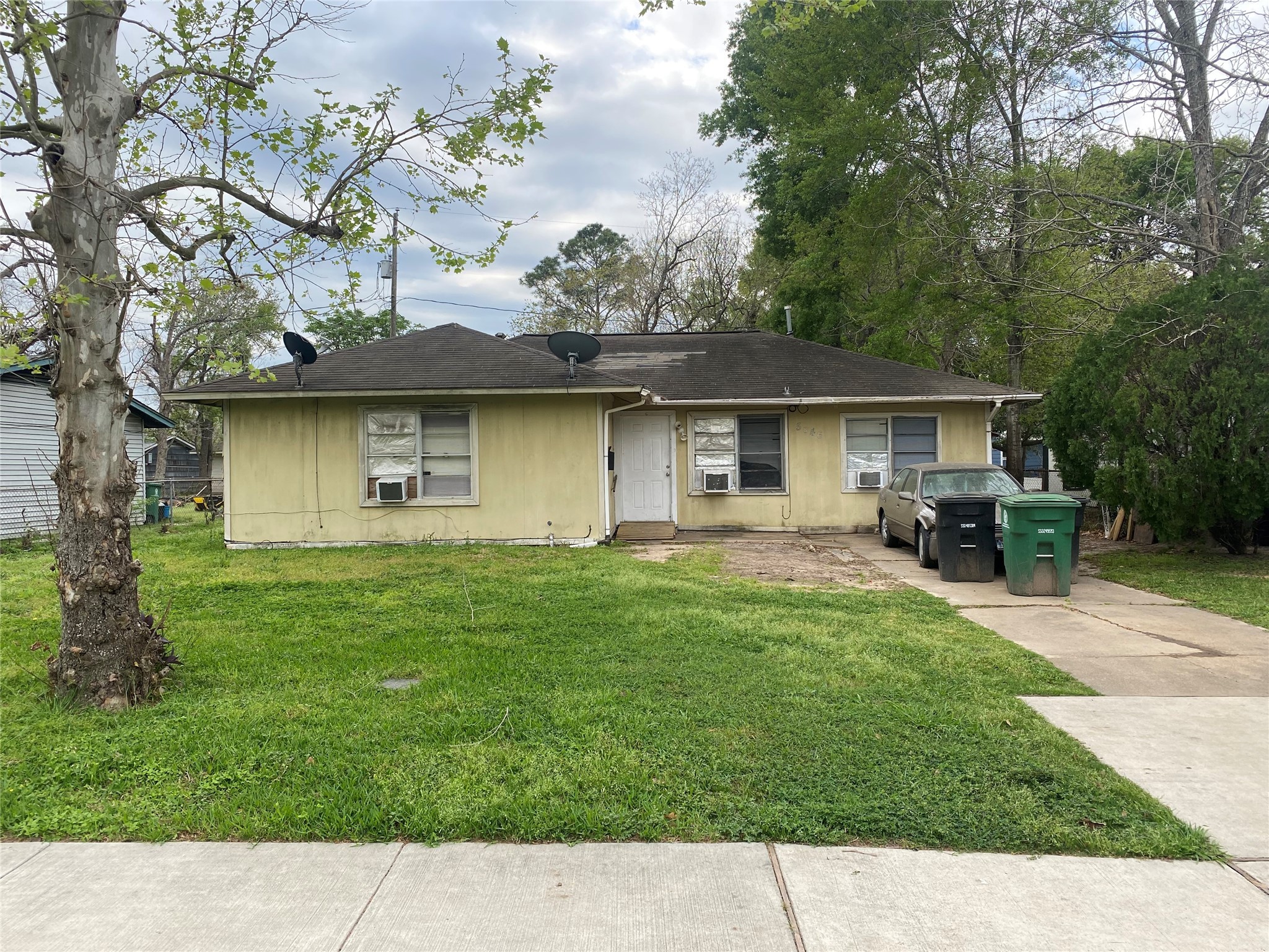 5846 Westover Street Houston TX 77033