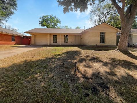 8721 Sandpiper Drive Houston TX 77074
