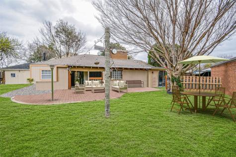8710 Belle Glen Drive Houston TX 77099