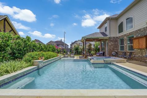 342 W Bend Drive League City TX 77573