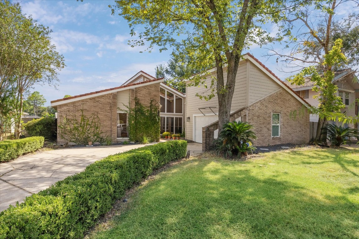5911 Donwhite Lane Houston TX 77088
