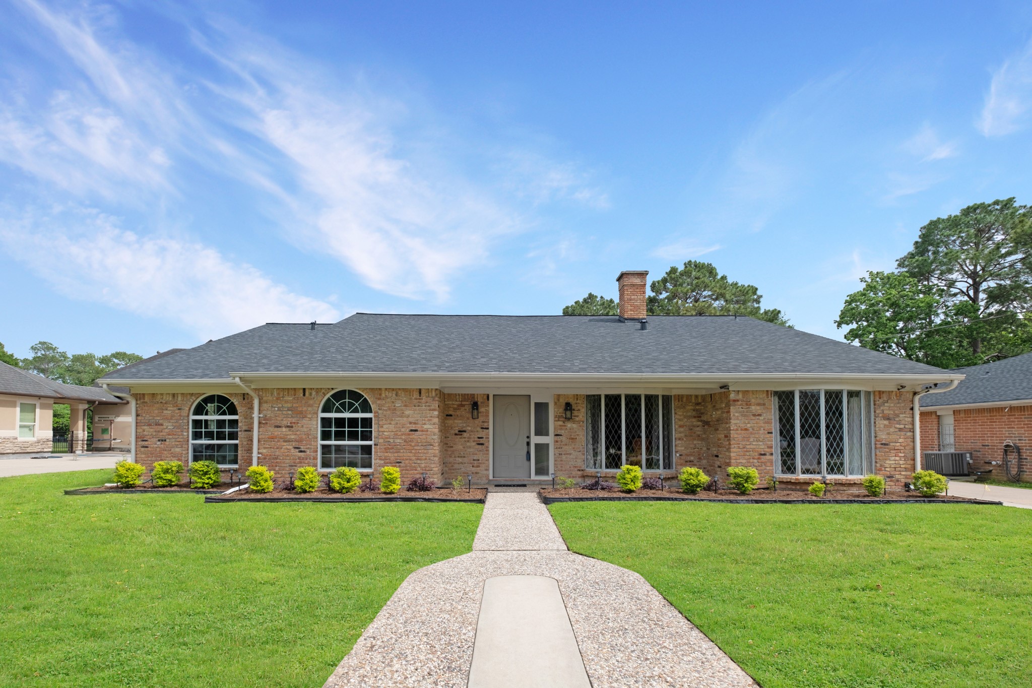 605 W Castlewood Avenue Friendswood TX 77546