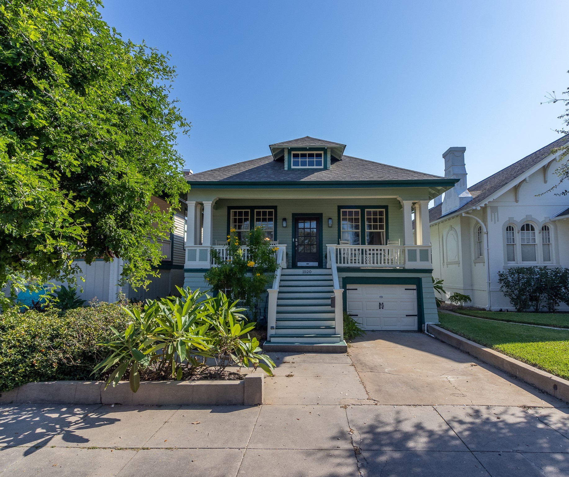 1520 25th Street Galveston TX 77550