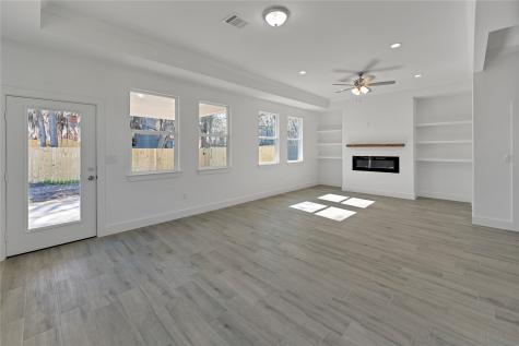 939 Lake View Drive Montgomery TX 77356