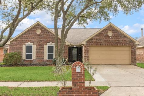 5205 Parkcrest Drive La Porte TX 77571