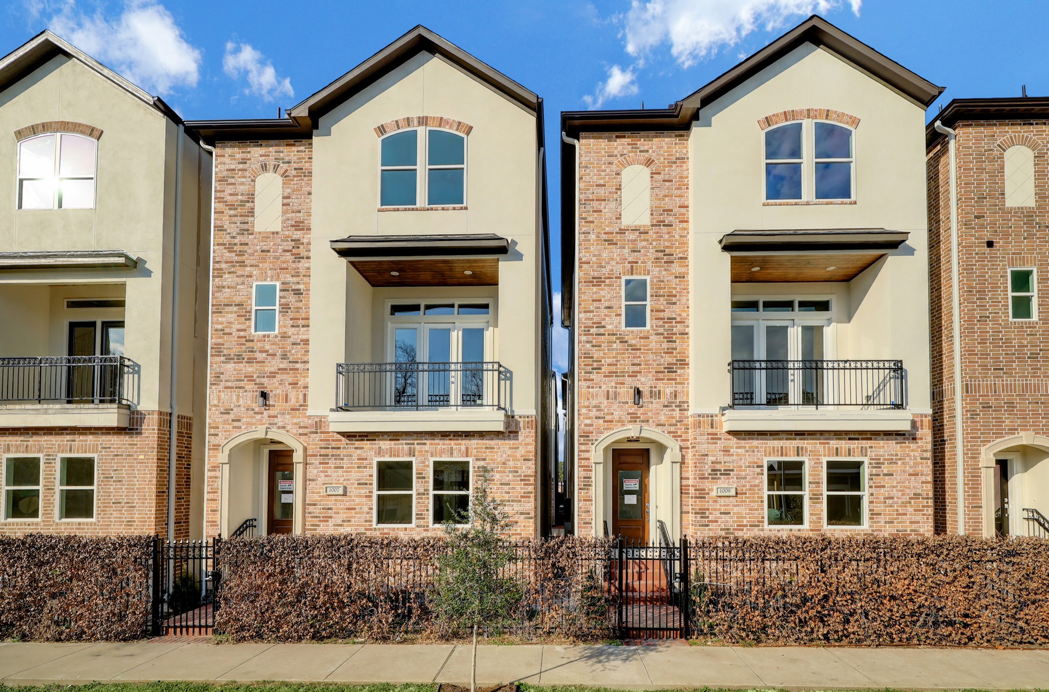 1009 E 28th Street Houston TX 77009