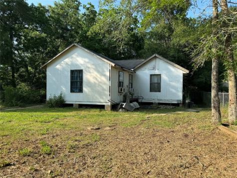 206 County Road 4017 Dayton TX 77535