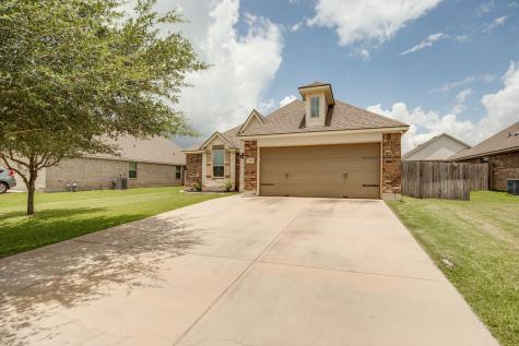 7418 Masters Drive Navasota TX 77868
