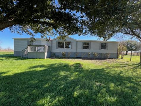 220 Klesel Road Schulenburg TX 78956