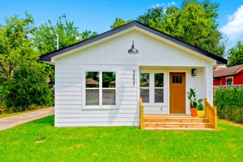 3937 King Street Houston TX 77026