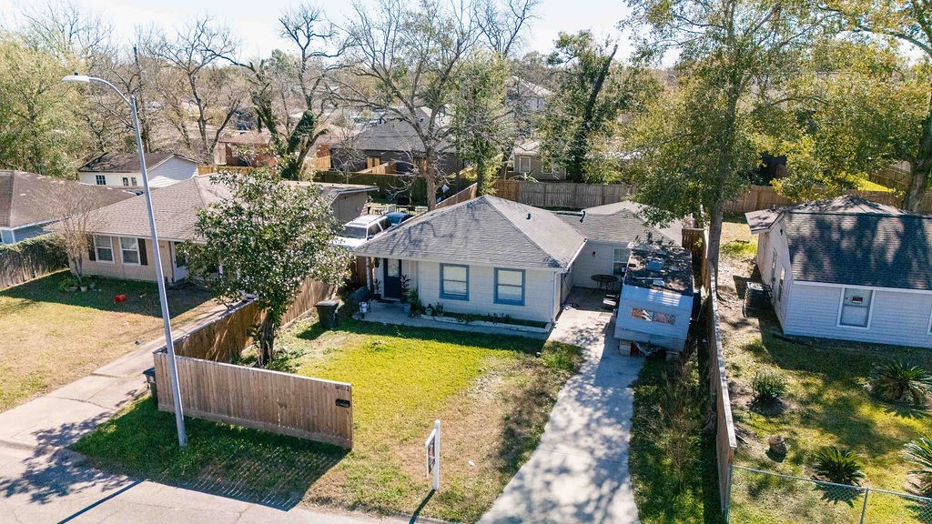 5002 Chennault Road Houston TX 77033
