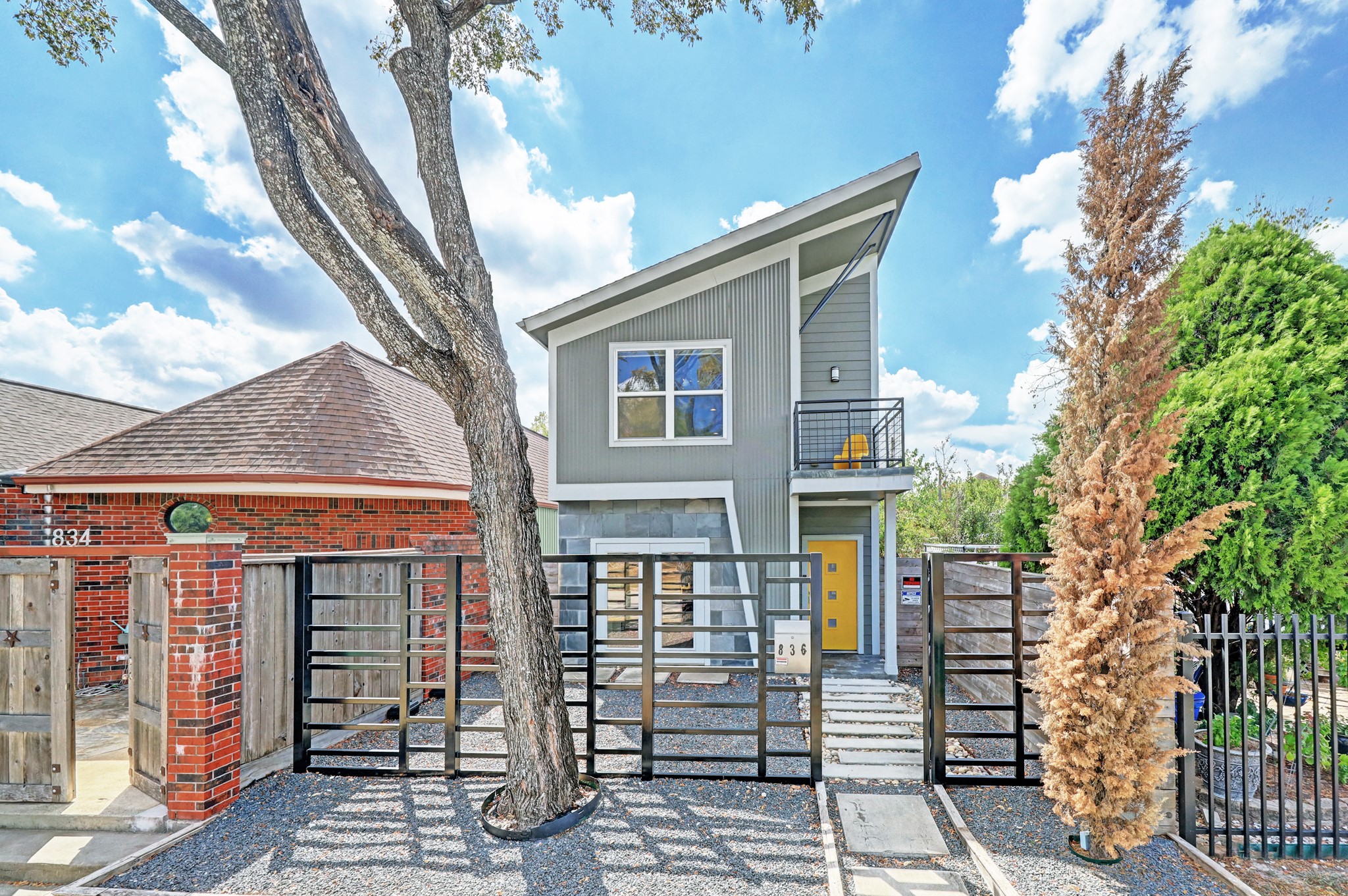836 W 27th Street Houston TX 77008