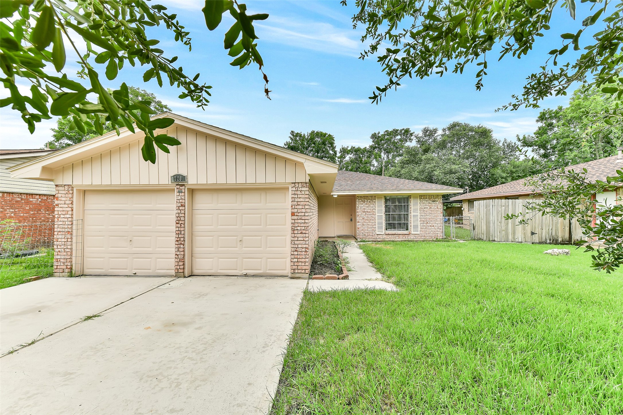 720 S 5th Street La Porte TX 77571
