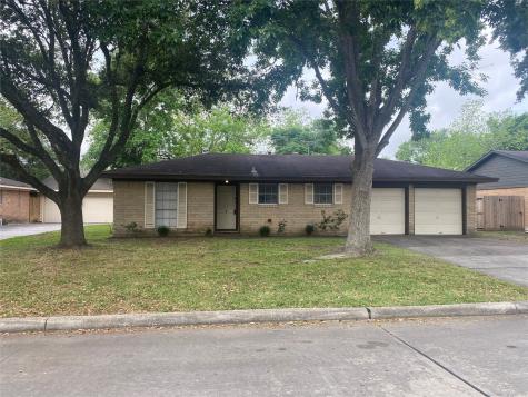 412 Oak Vista Drive Friendswood TX 77546