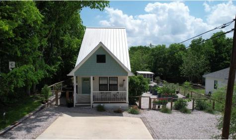 303 Hampshire Drive Brenham TX 77833