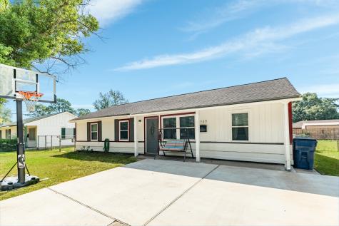 1103 Woodbine Drive West Columbia TX 77486