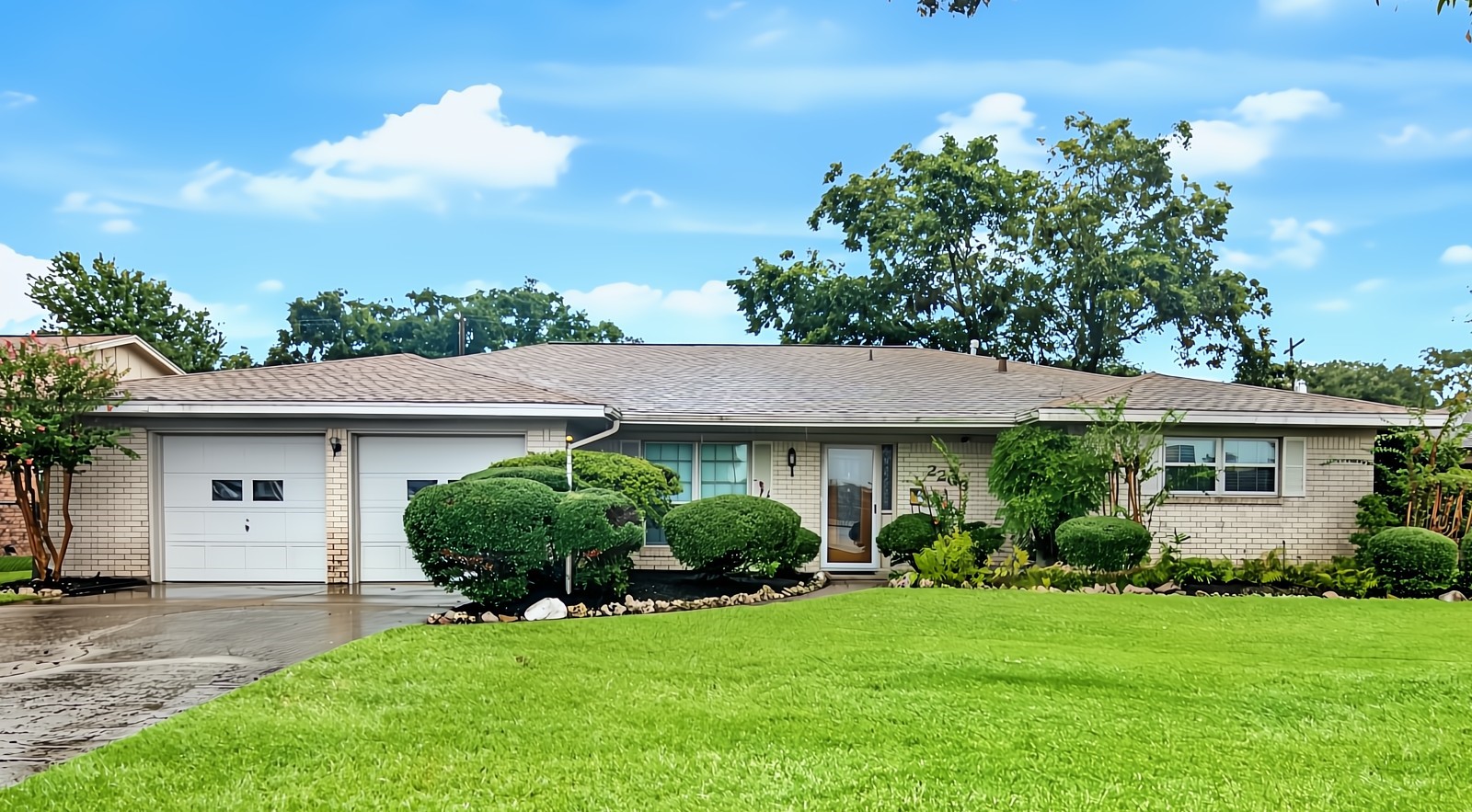 2203 Clayton Drive Baytown TX 77520