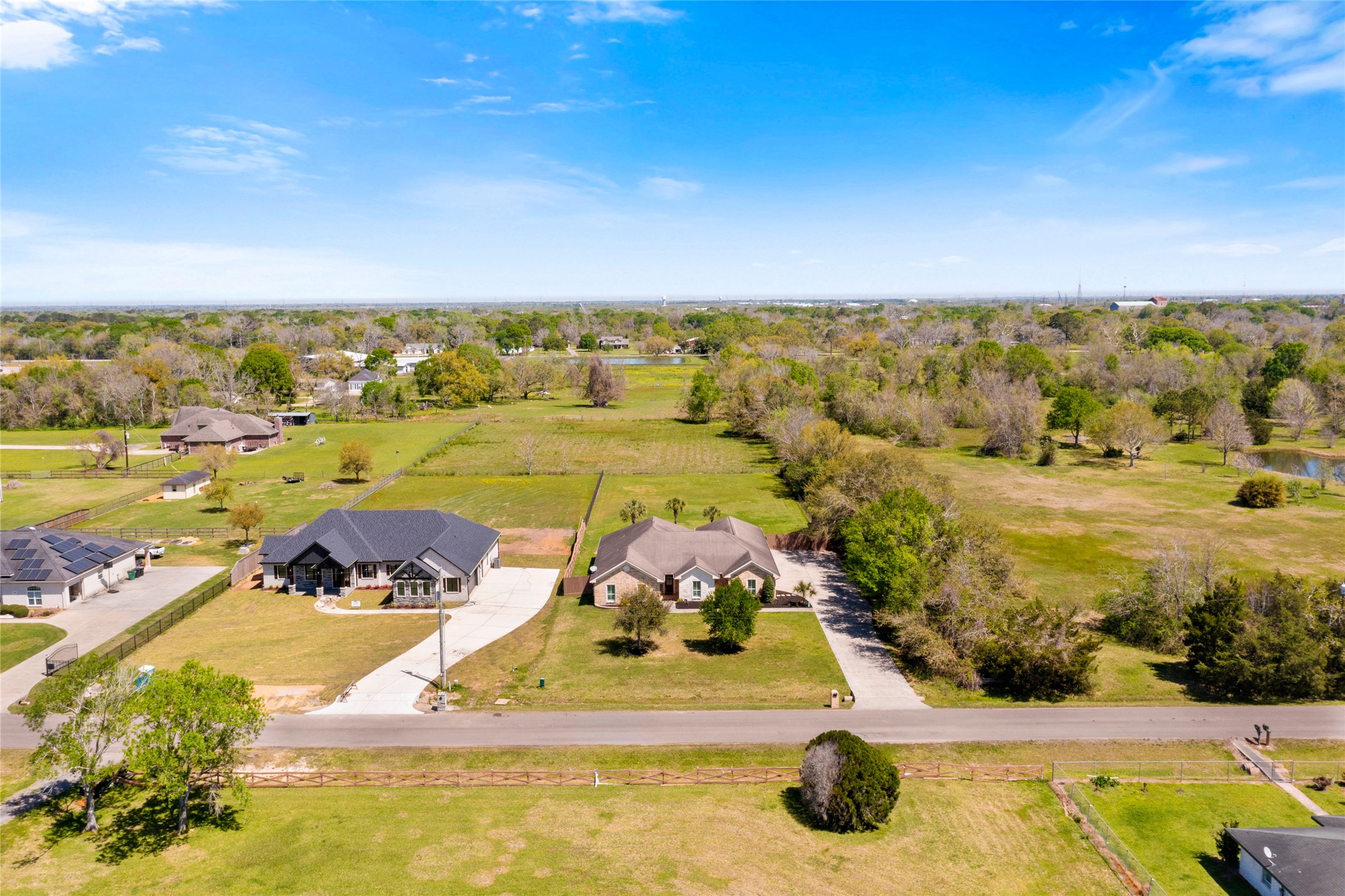 2650 County Road 783 Alvin TX 77511